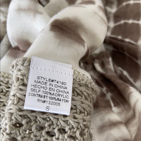 Entro Olive Knit and Patterned Tank Top - Picture 6 of 6